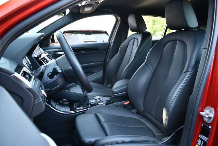Vehicle Image 38
