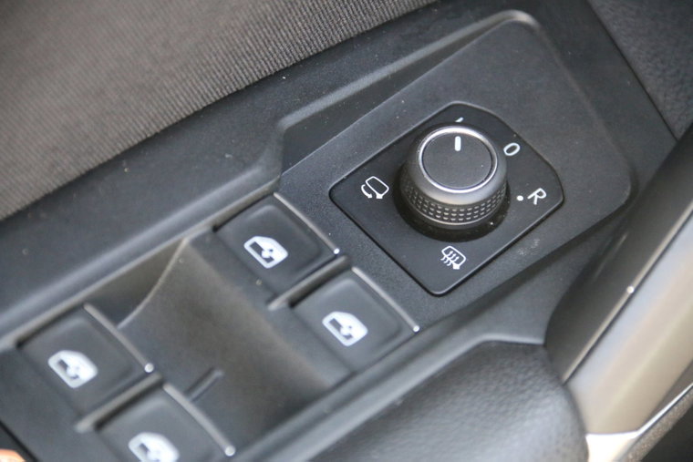 Vehicle Image 24