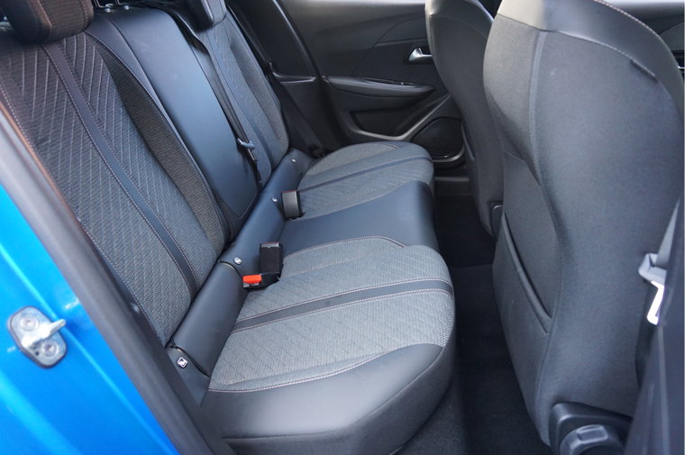 Vehicle Image 23