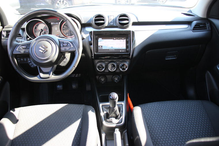 Vehicle Image 7