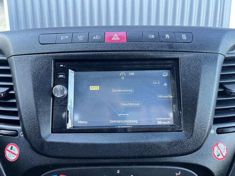 Vehicle Image 38