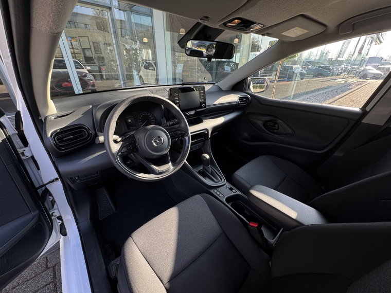 Vehicle Image 16