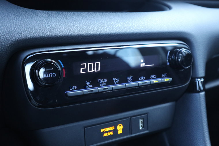 Vehicle Image 23