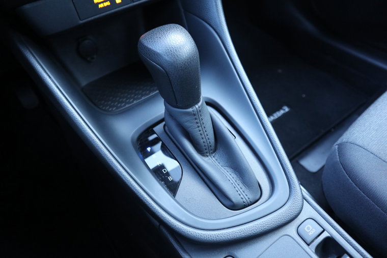 Vehicle Image 25