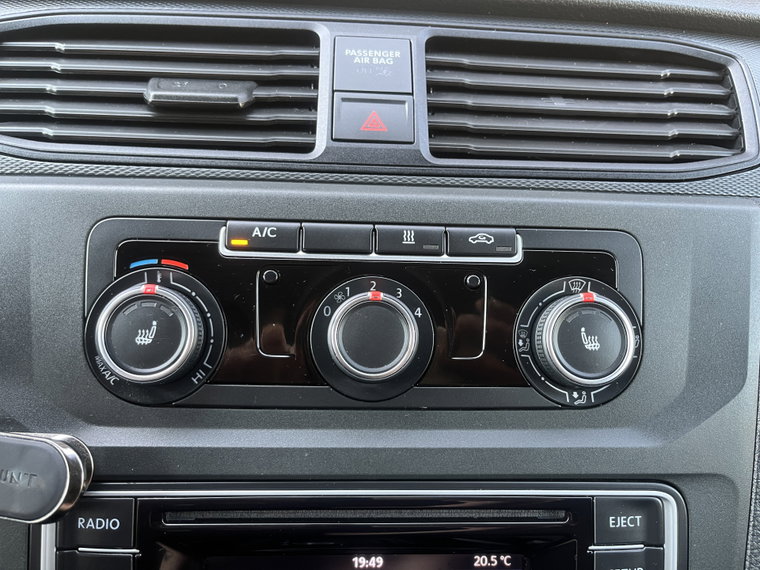 Vehicle Image 26