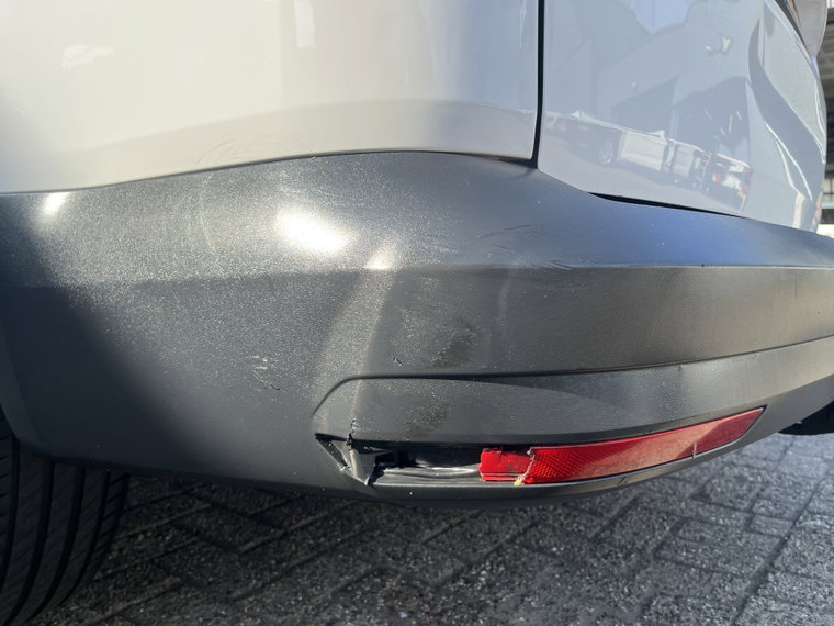 Vehicle Image 35