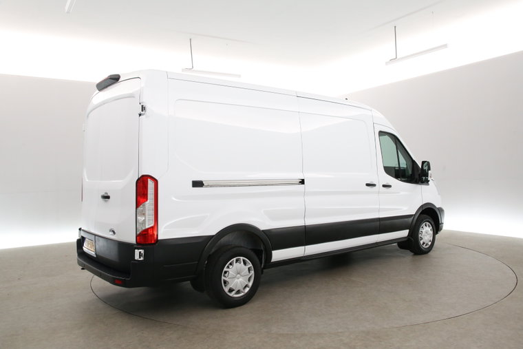 Vehicle Image 23