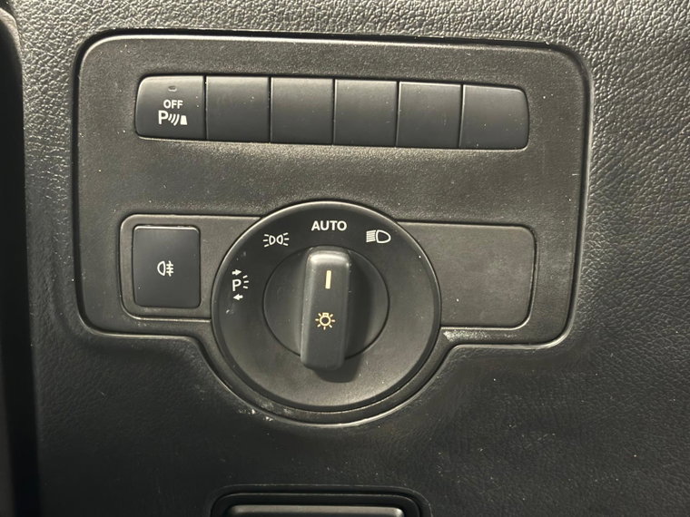 Vehicle Image 26