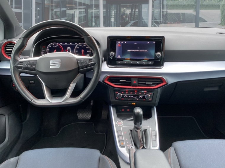 Vehicle Image 14