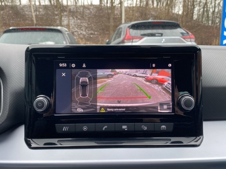 Vehicle Image 19
