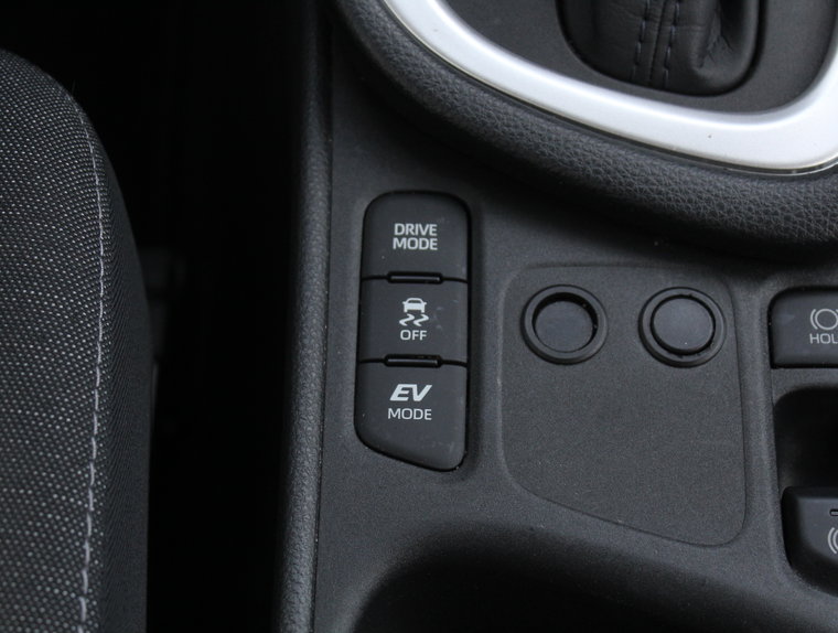 Vehicle Image 25