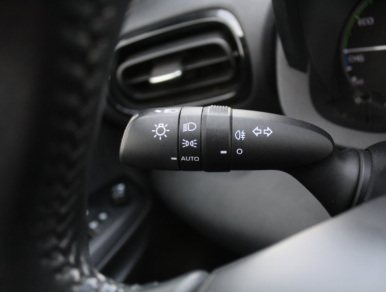 Vehicle Image 35