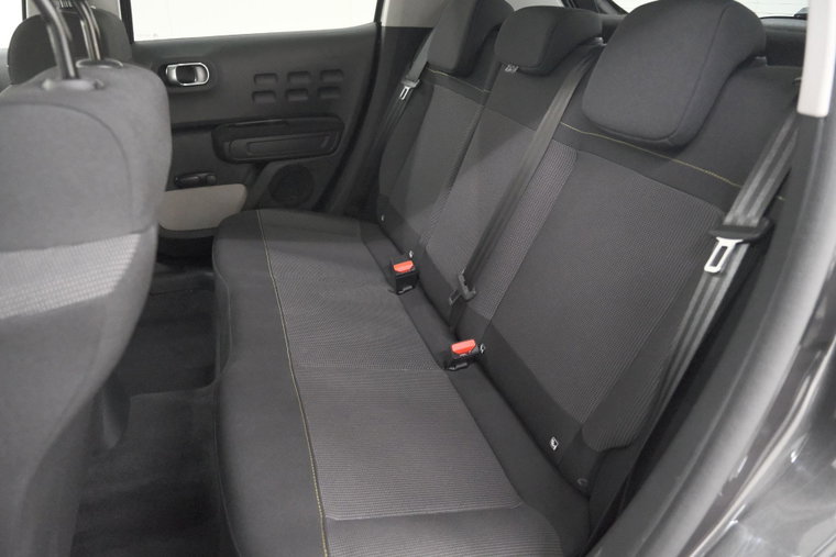 Vehicle Image 18