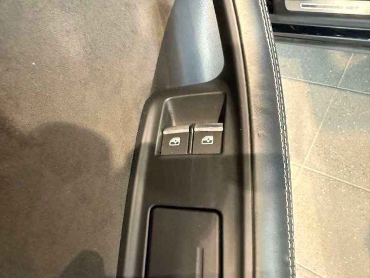 Vehicle Image 39