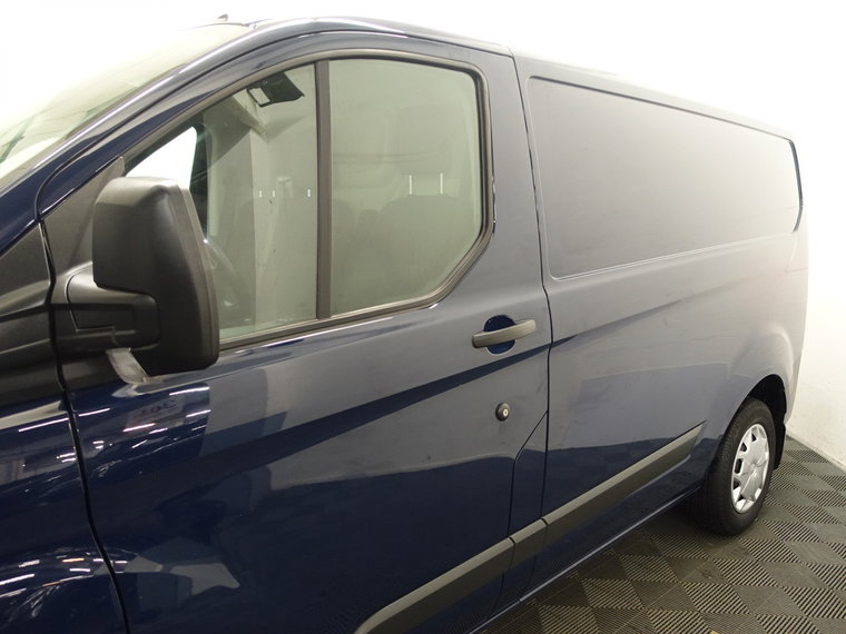 Vehicle Image 23