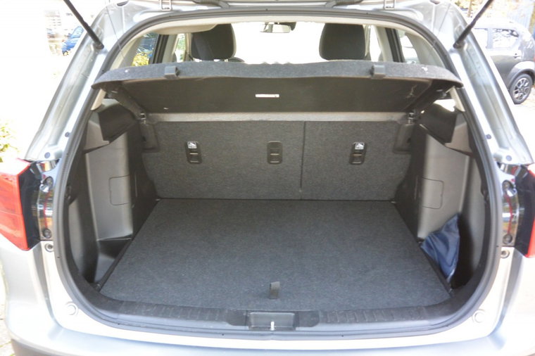 Vehicle Image 12