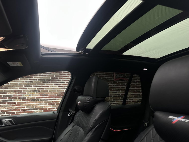 Vehicle Image 38