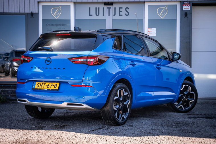 Vehicle Image 10