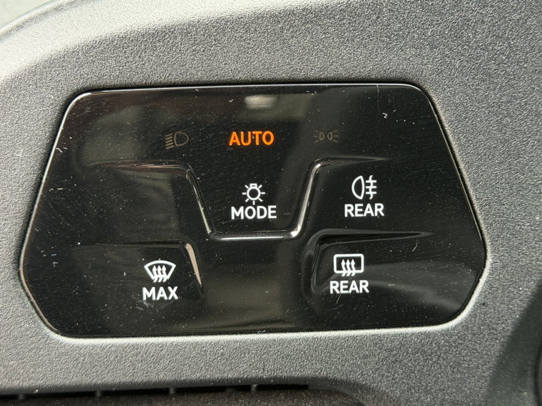 Vehicle Image 39