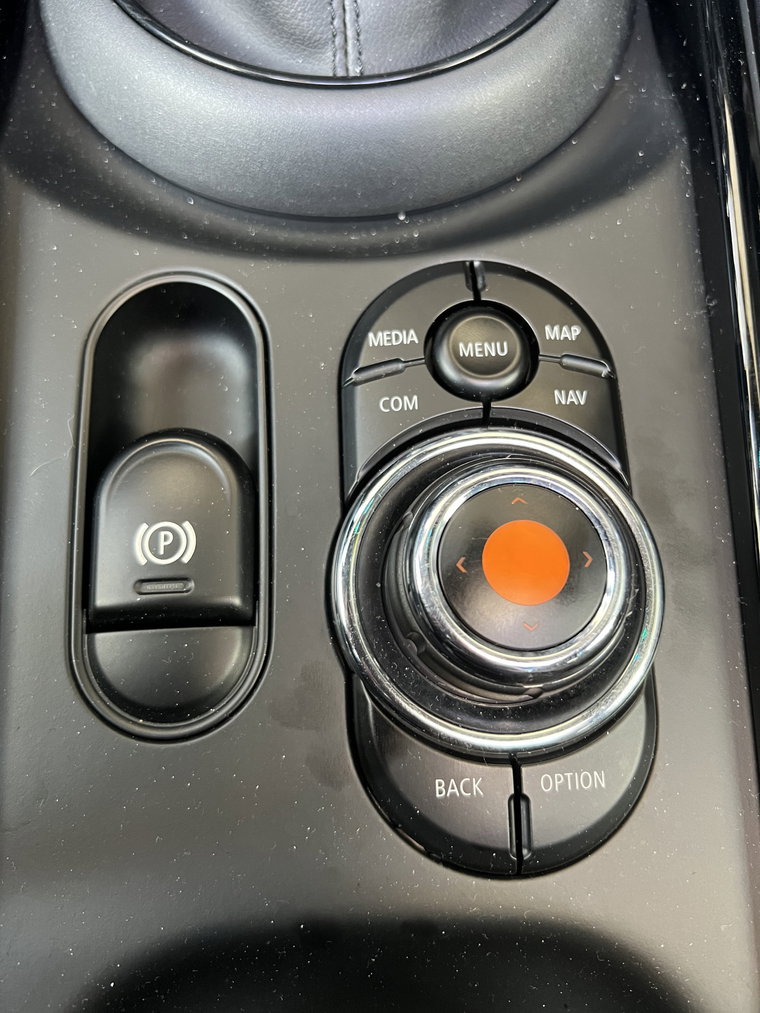 Vehicle Image 26