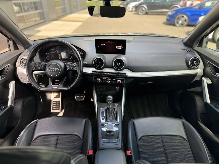 Vehicle Image 31