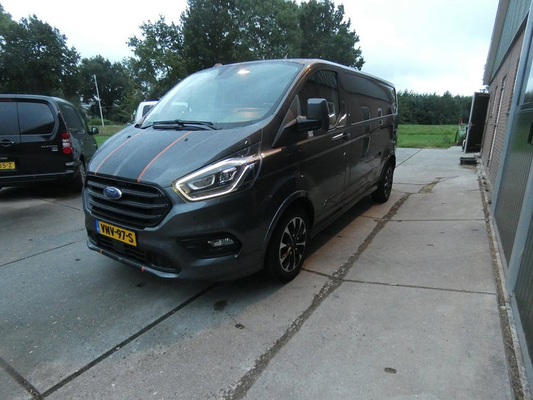 Vehicle Image 7