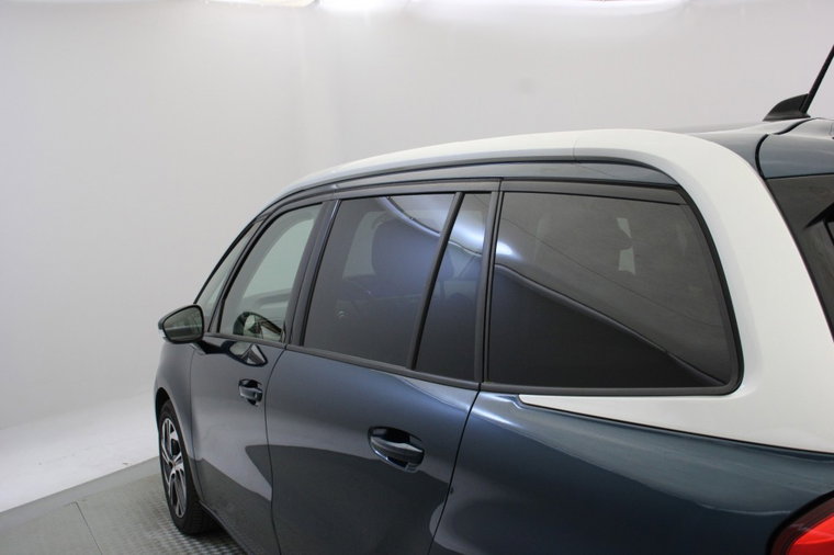 Vehicle Image 33