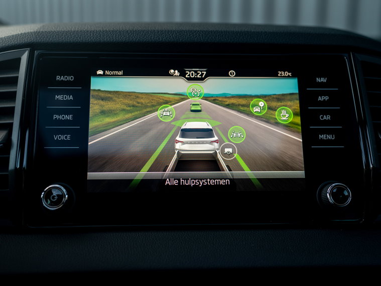 Vehicle Image 8