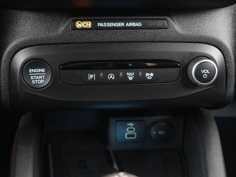 Vehicle Image 26