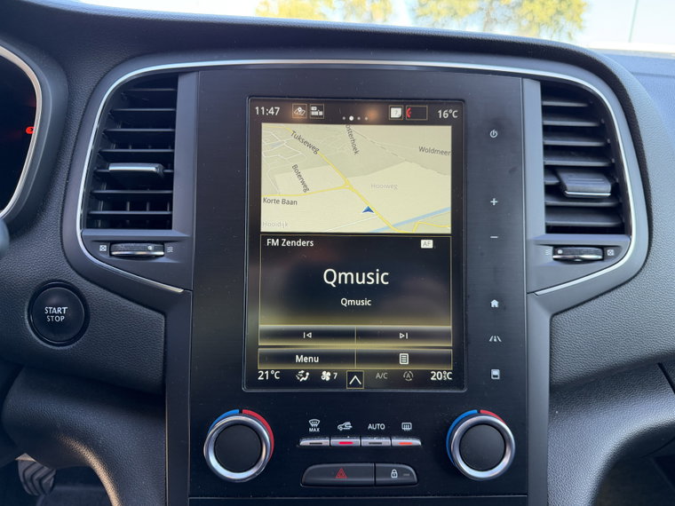 Vehicle Image 32