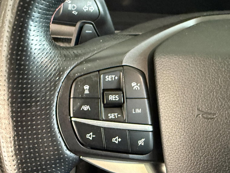 Vehicle Image 33