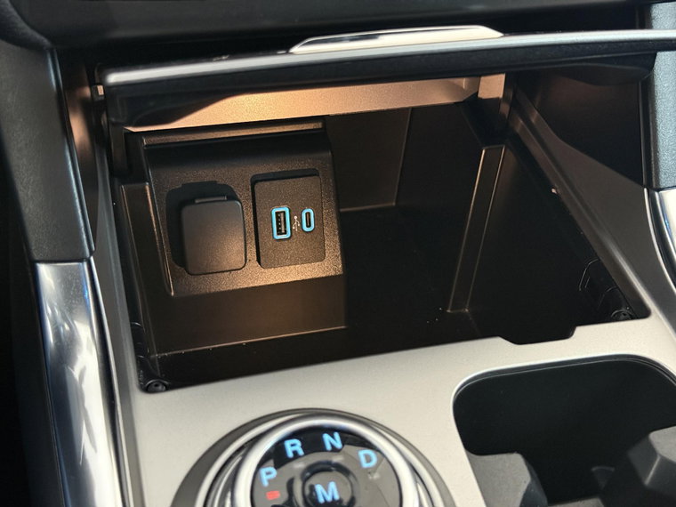 Vehicle Image 37