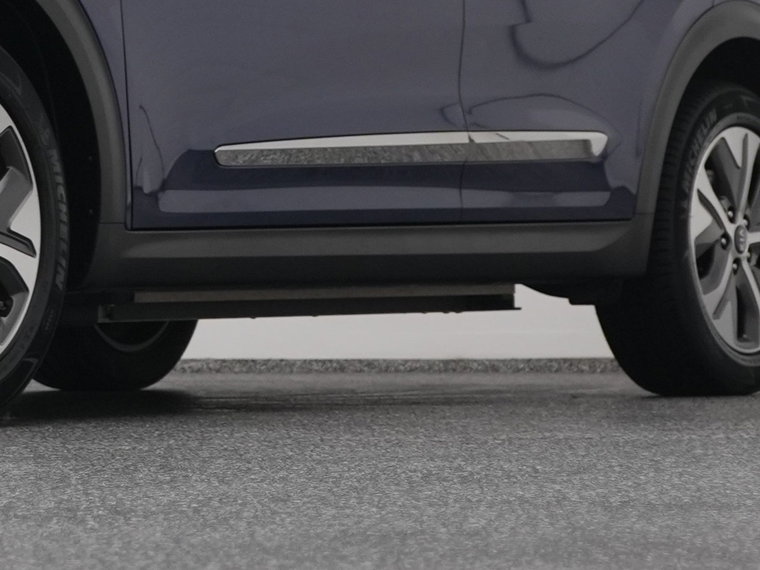 Vehicle Image 38