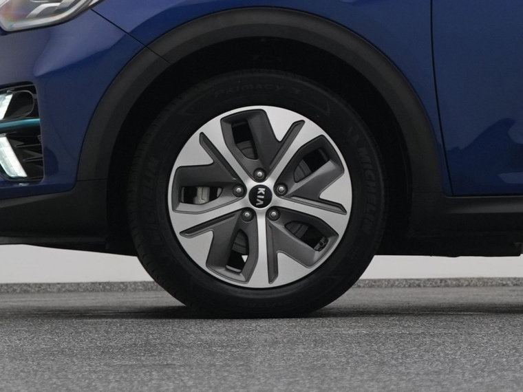 Vehicle Image 40