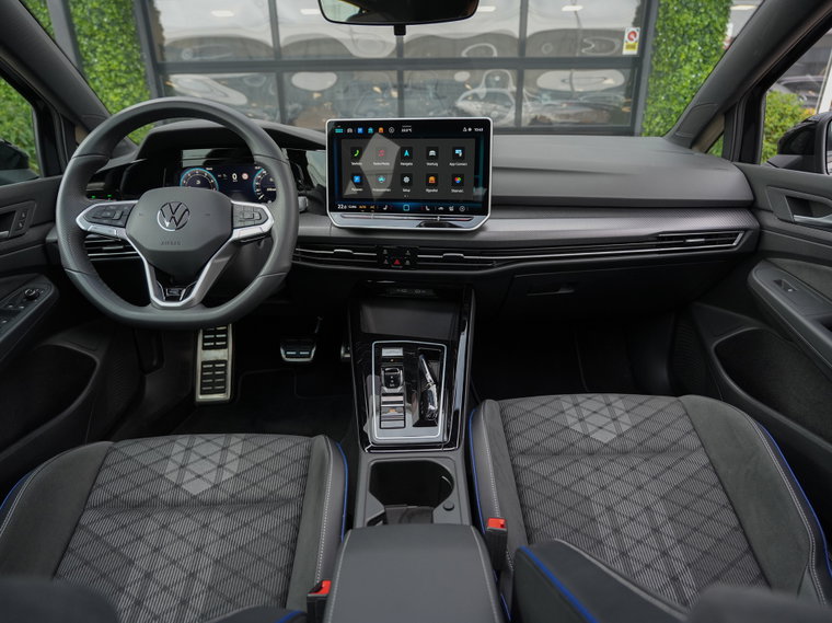 Vehicle Image 19
