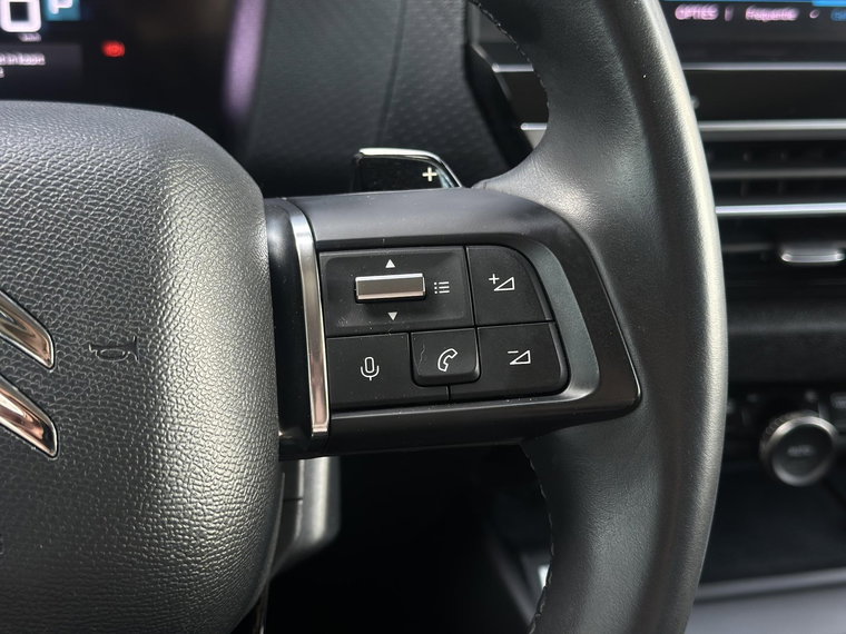 Vehicle Image 37