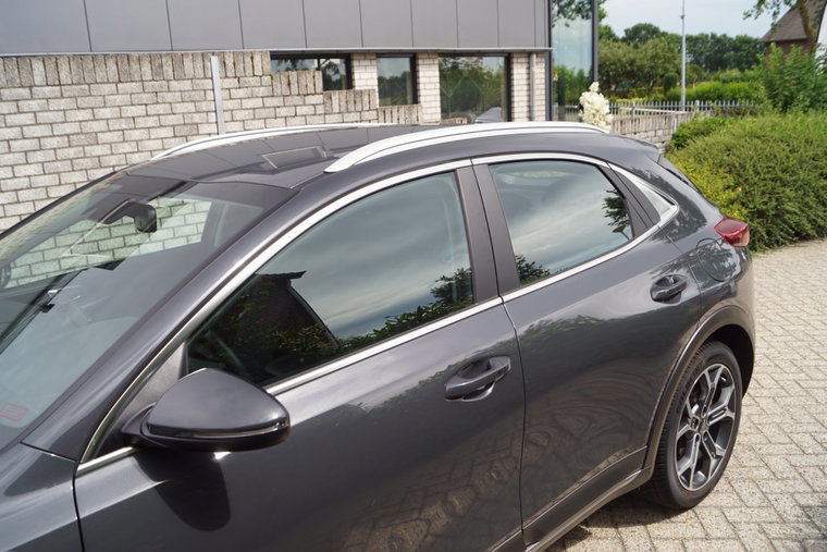 Vehicle Image 32