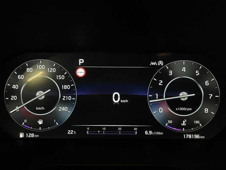 Vehicle Image 22