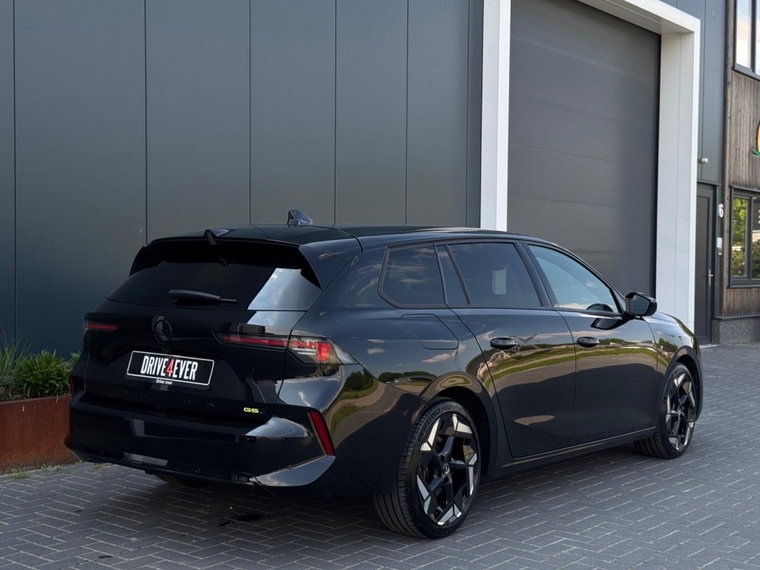 Vehicle Image 28
