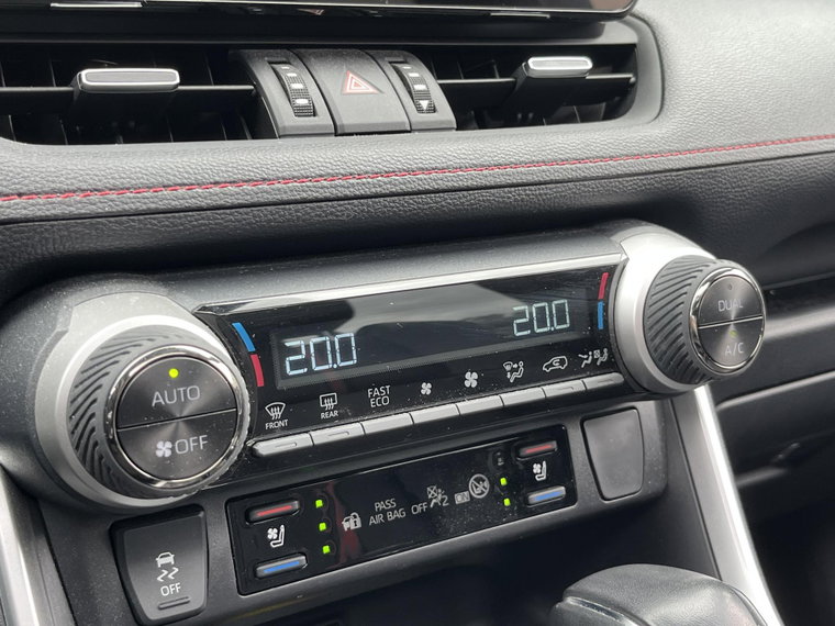 Vehicle Image 26