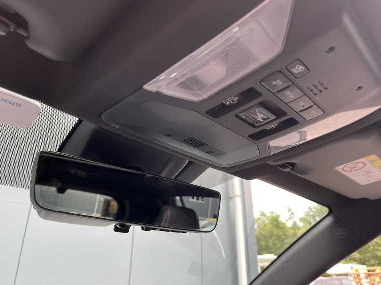 Vehicle Image 35
