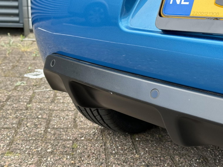 Vehicle Image 28