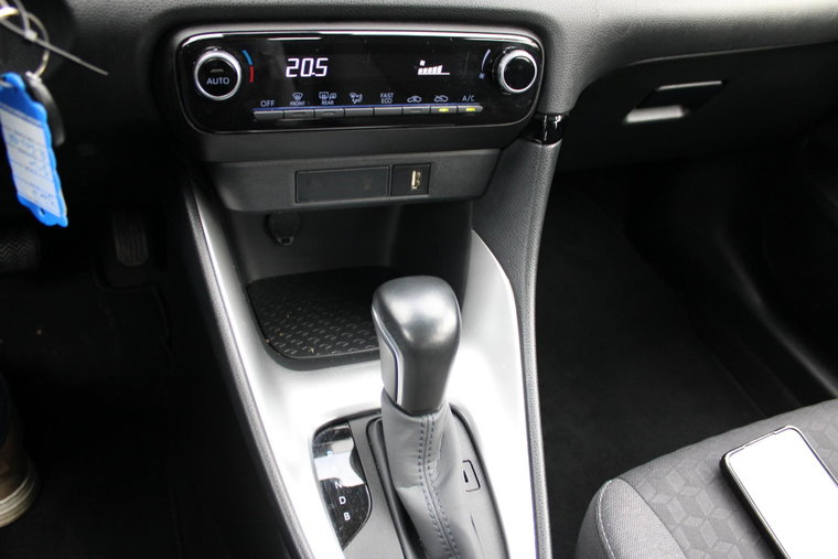 Vehicle Image 18