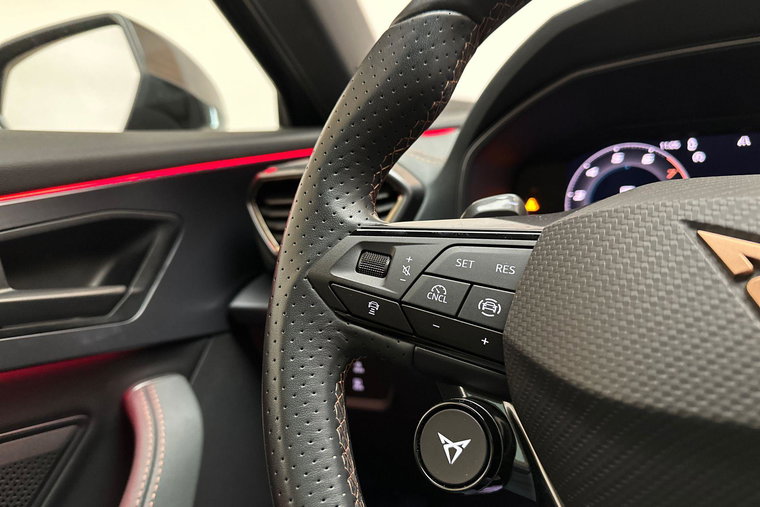 Vehicle Image 23