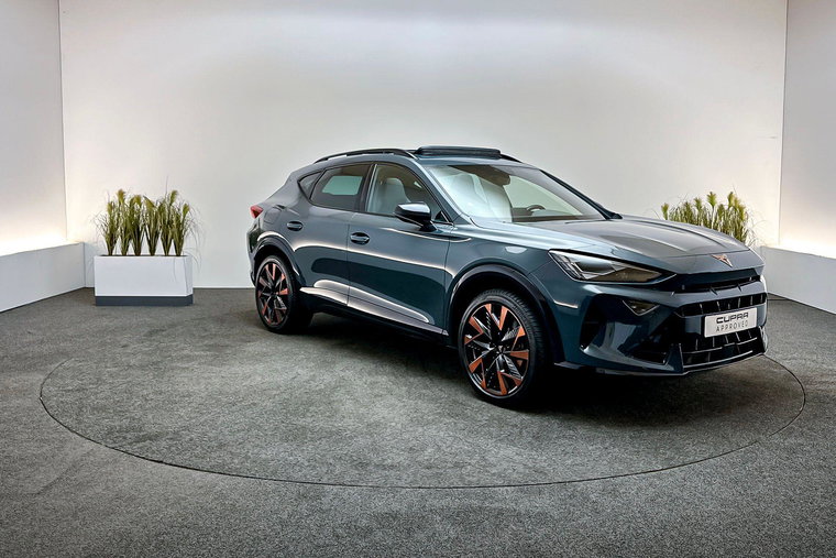Vehicle Image 5