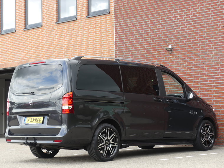 Vehicle Image 23
