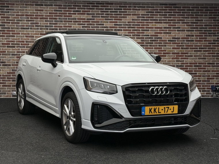 Vehicle Image 22