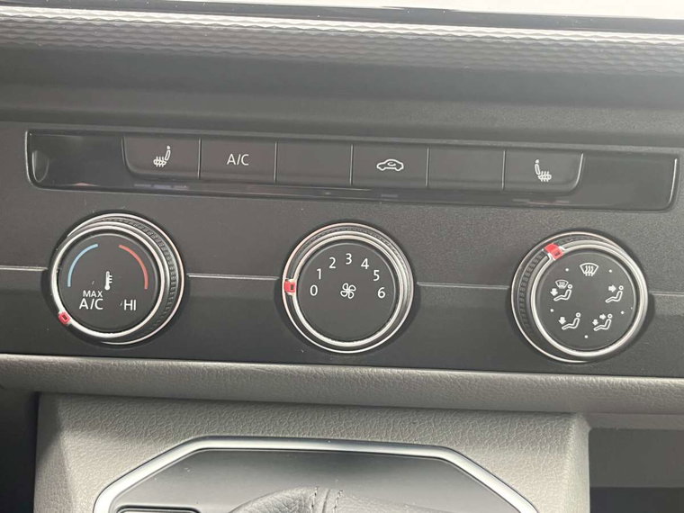 Vehicle Image 29
