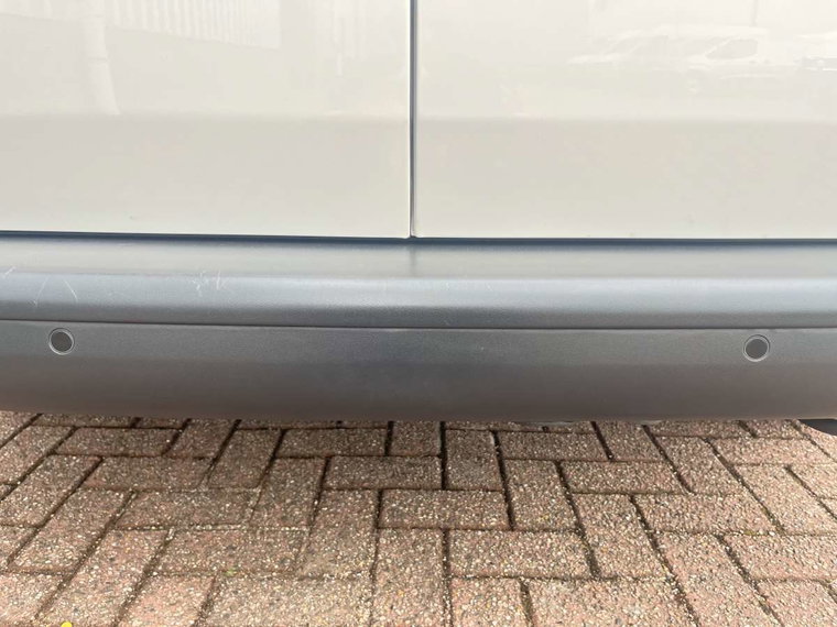 Vehicle Image 37