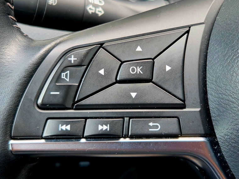 Vehicle Image 24